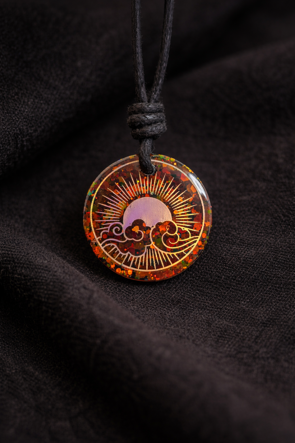Collier Soleil Holographique – Création artisanale